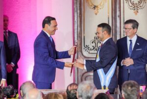 Al recibir los atributos de mando, Juan Pablo Valdés ratificó el Plan Corrientes 2030