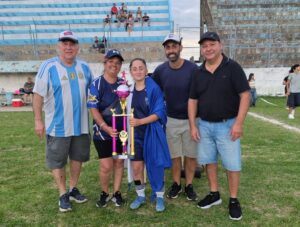 Las chicas del “Guara”, campeonas del Torneo Femenino de Fútbol en Libres