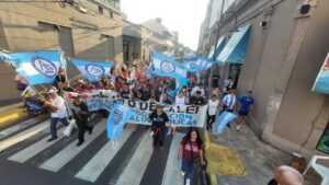 Califican de insuficiente el bono de 50.000 pesos en universidades