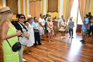 Turistas brasileños recorrieron Capital y destacaron al chamamé como nexo cultural