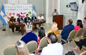 Empedrado presentó la Fiesta Provincial del Río