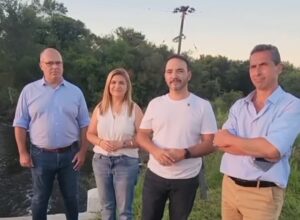 El gobernador Valdés supervisó obras de limpieza de canales en Santa Ana