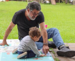 Estudio de Educación destaca rol clave de las familias en la alfabetización temprana