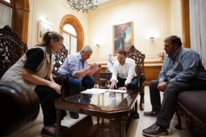 El gobernador Juan Pablo Valdés se reunió con intendentes