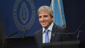 “Toto” Caputo admitió que la inflación de marzo puede ser más alta de lo esperado