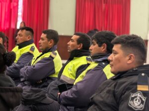 Capacitación del personal policial sobre cómo abordar intentos de suicidio