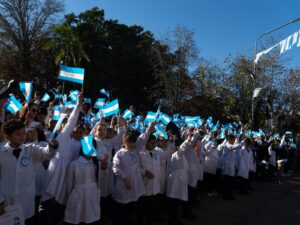 Emoción y sentimiento patrio durante el acto por el Día de la Bandera en Libres