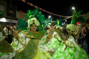 La primera edición del Carnaval de Invierno en Libres reunió a más de 4.000 personas