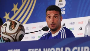 Sin confirmar equipo, Scaloni dejó abierta la puerta a cambios ante Inglaterra