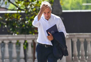 El Gobierno enfrenta vencimientos por $8,5 billones y busca captar más dólares