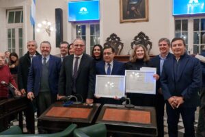 La Cámara de Diputados de Corrientes distinguió a los cardiólogos Perna y Macín