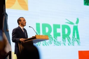 Valdés presentó “Destino Corrientes” y destacó al turismo como motor de desarrollo
