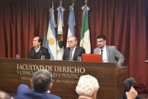 Exitosa jornada sobre Filosofía de la Salud en tiempos de hipertecnología en Diputados