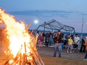 Estudiantes libreños celebraron su día en la Costanera