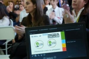 En el cierre de las Olimpiadas de Educación Económica, premiaron a los ganadores