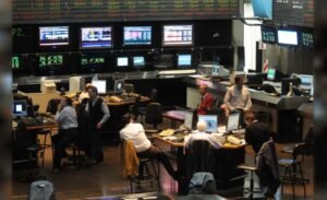 El riesgo país saltó a 755 y acciones argentinas cayeron hasta un 9% en Wall Street